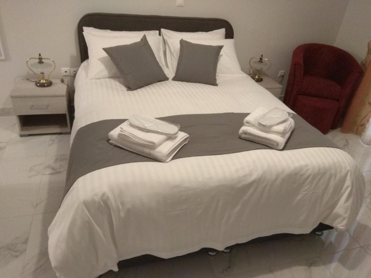 V17 Syntagma Studio Афины Экстерьер фото